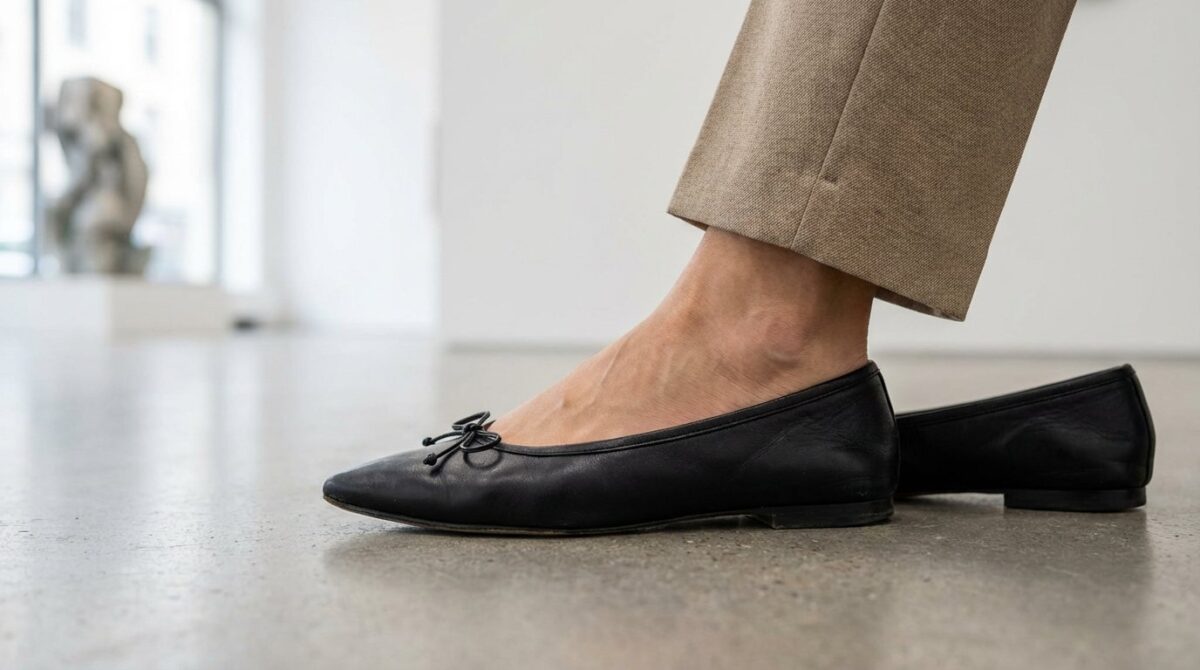 entdecken Sie den ultra femininen Ballerina Schuh, der 2026 die 10cm Absätze ersetzt und zum Trend-Favorit eleganter Frauen wird